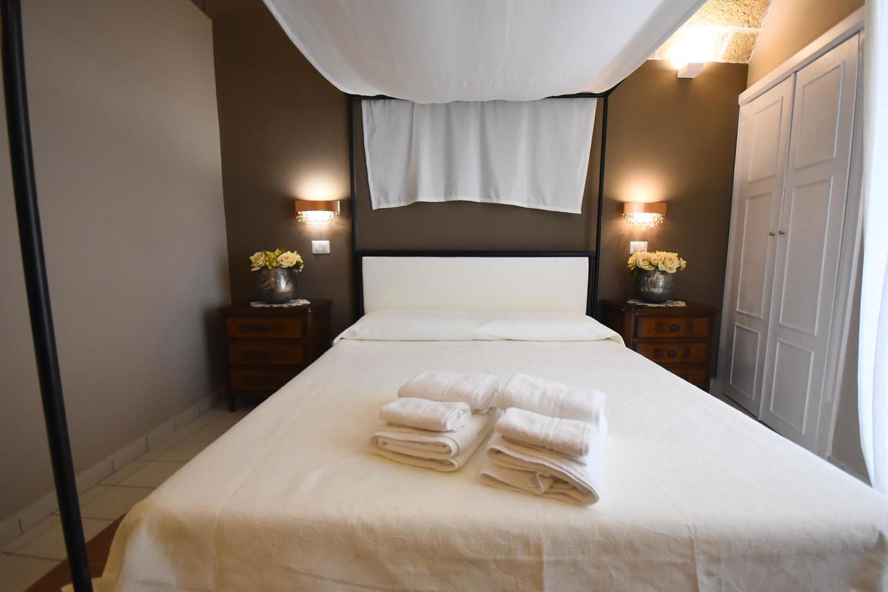 B&B Laura - Luxury Rooms Gallipolli Exteriör bild