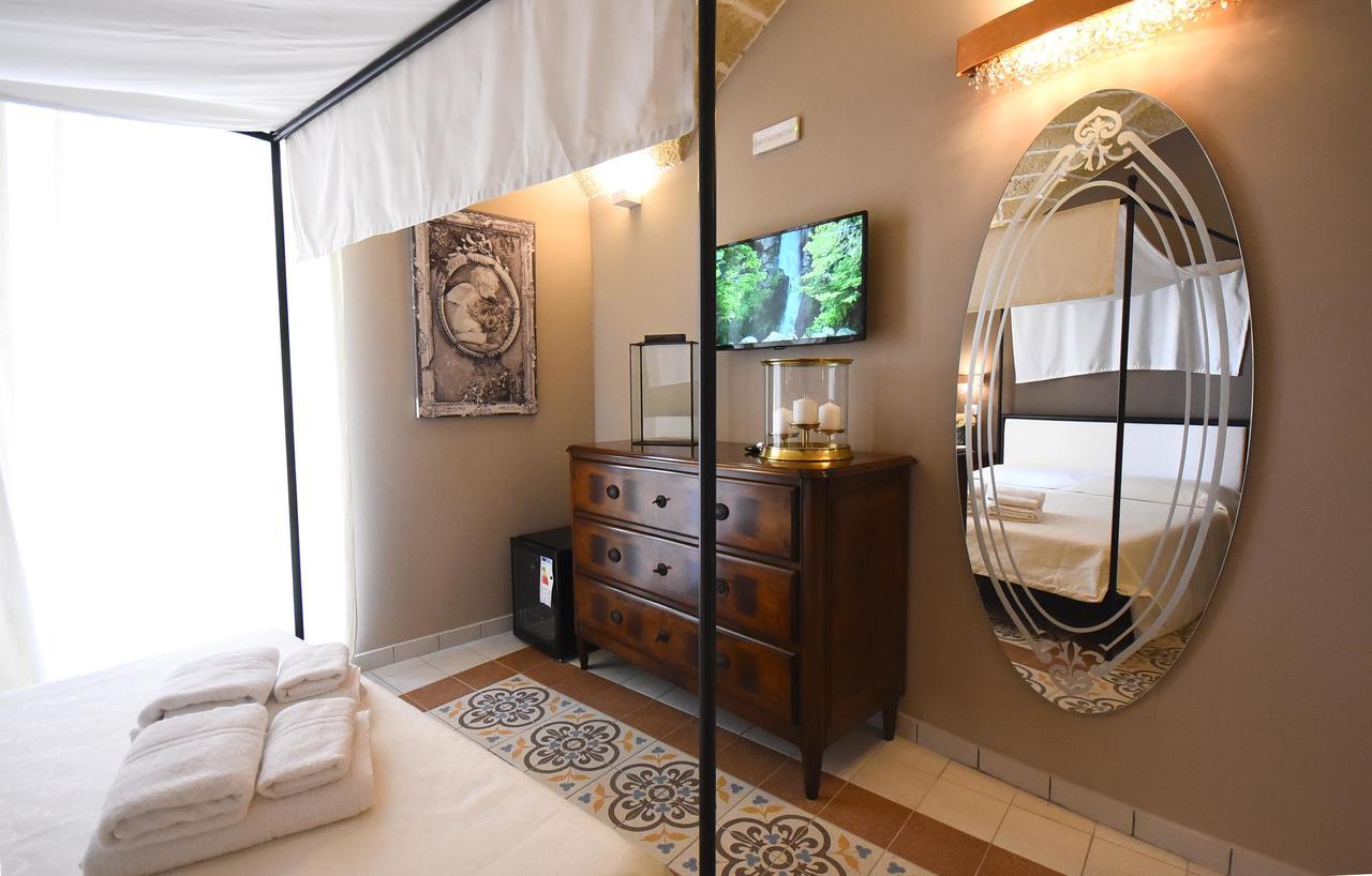 B&B Laura - Luxury Rooms Gallipolli Exteriör bild