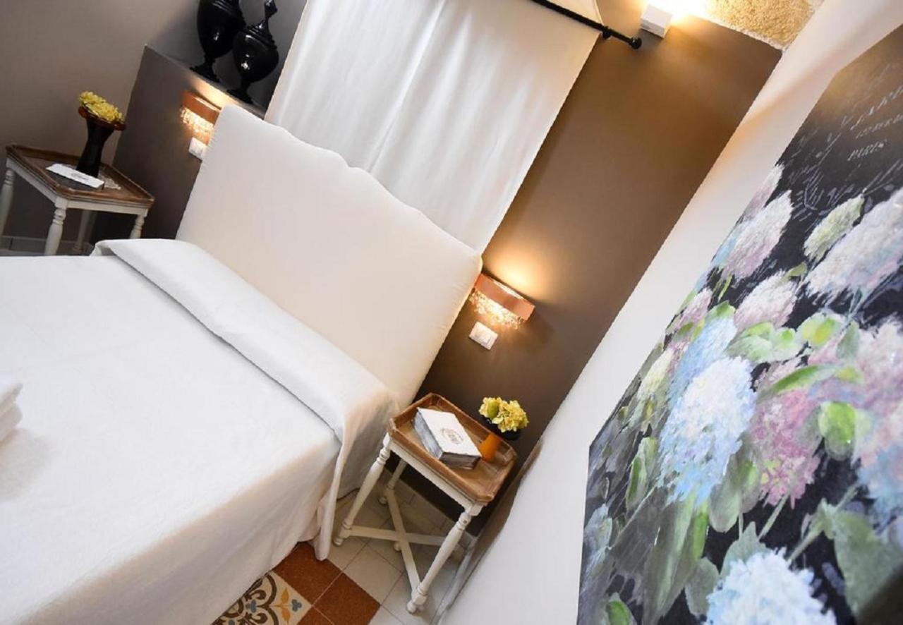 B&B Laura - Luxury Rooms Gallipolli Exteriör bild